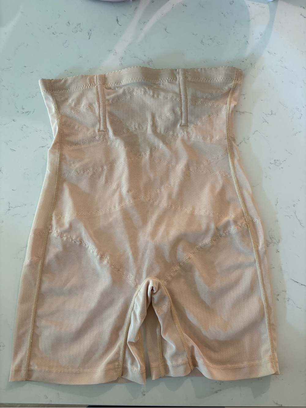 High-Waist Shaping Shorts - Nude